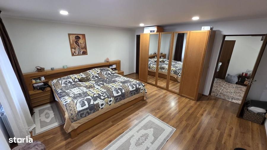 Casă cu 4 camere cu Teren 960 Mp în Câmpineanca