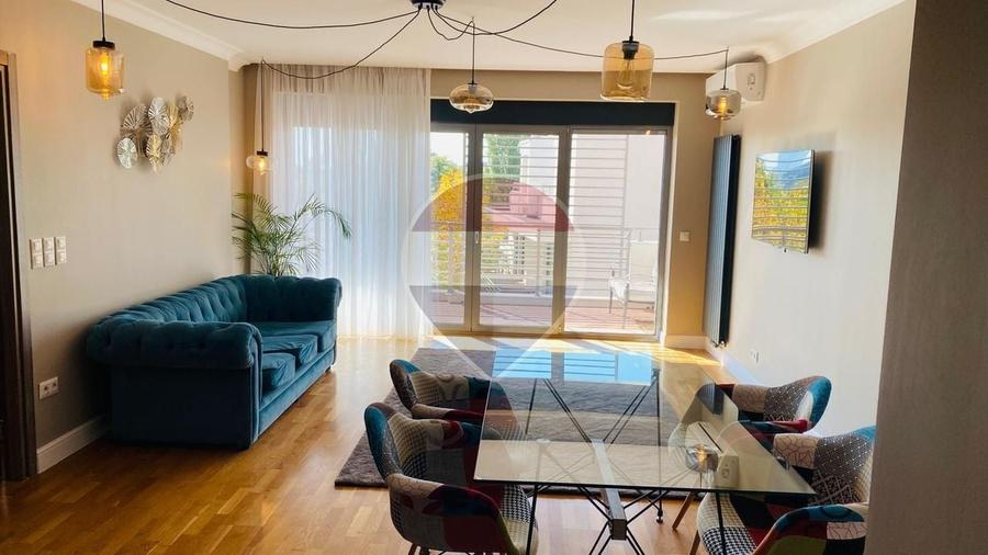 Apartament cu 2 camere semidecomandat, mobilat în Sisești