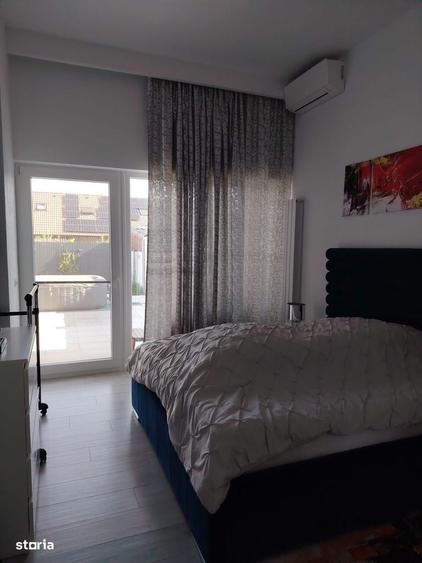 Casă cu 4 camere cu Teren 487 Mp în Vladimirescu