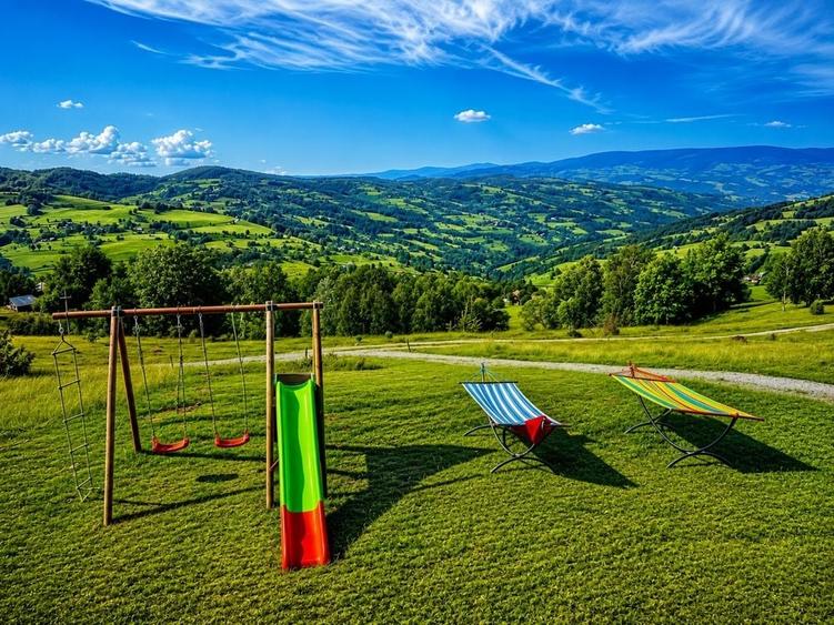 Casă cu 3 camere cu Teren 2000 Mp în Sohodol