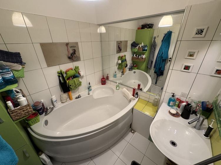 Apartament cu 2 camere decomandat, mobilat în Capitol