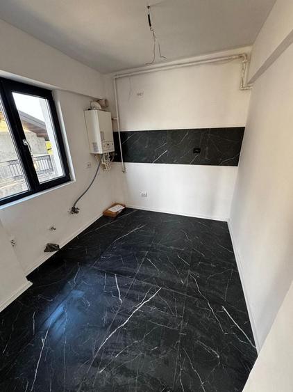 Apartament cu 2 camere decomandat în Runcu