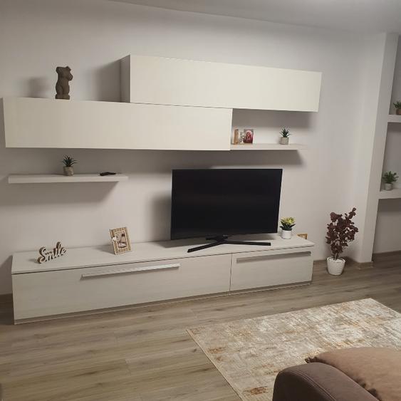 Apartament cu 3 camere decomandat în Banca Națională