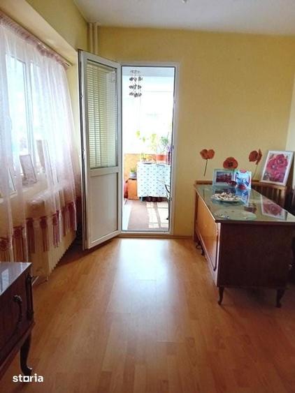 Apartament cu 4 camere în Militari