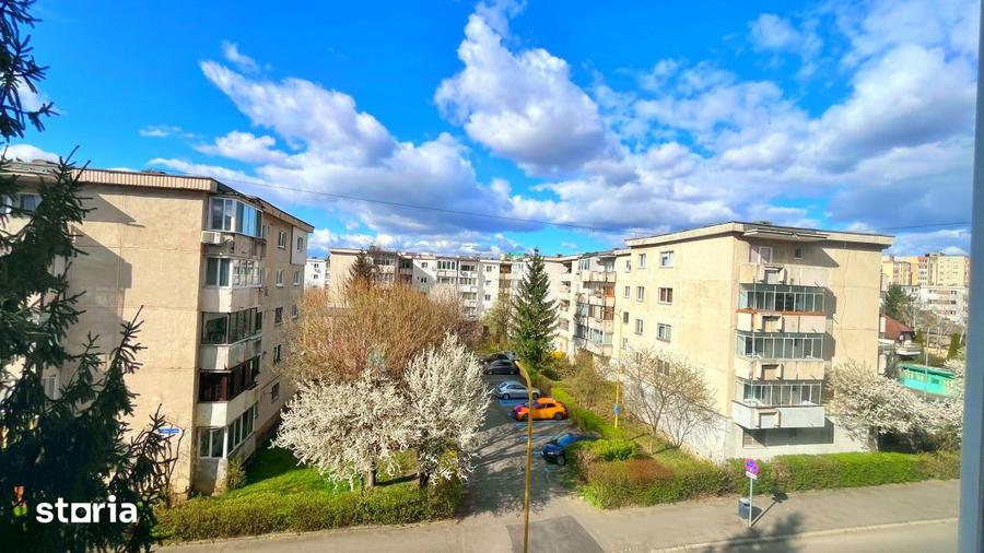 Apartament cu 2 camere decomandat, mobilat în Est