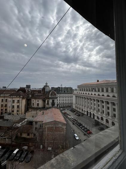 Garsonieră decomandată în Universitate