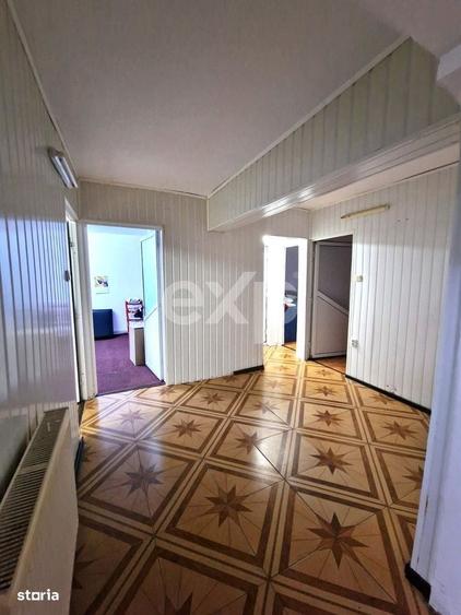 Apartament cu 4 camere decomandat în Micro 12