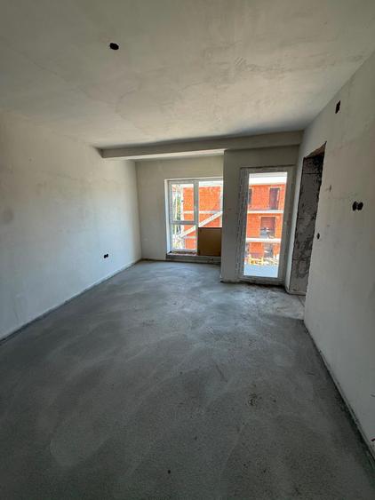 Apartament cu 4 camere decomandat în Ultracentral