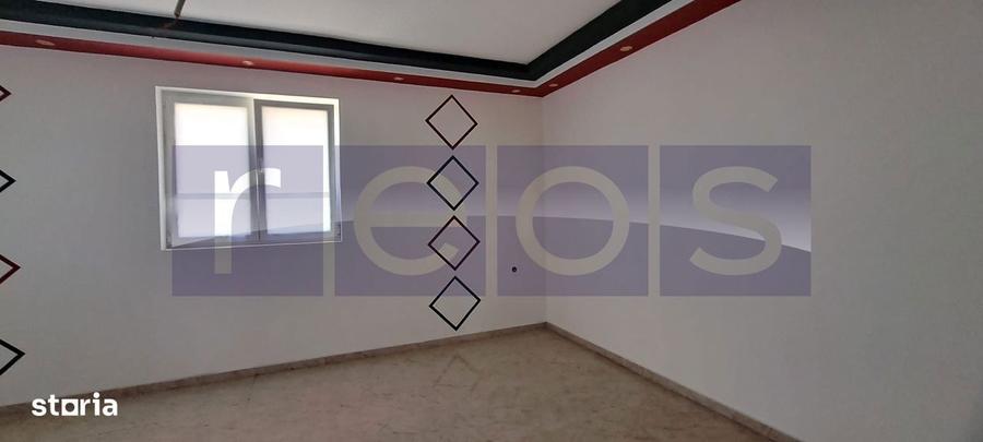 VANZARE VILA DIN BCA + TEREN 1.400 MP | STRADA PRINCIPALA | CRANGU, TE - 4