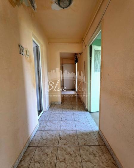 Apartament cu 3 camere decomandat în Faleza Nord