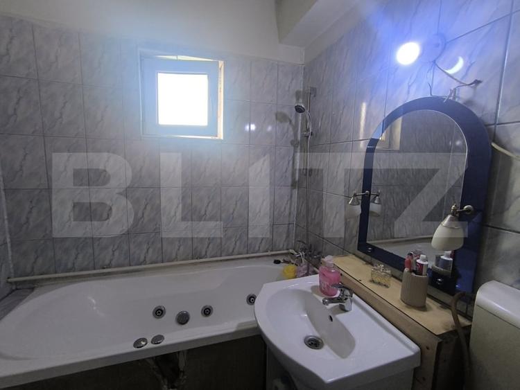 Apartament cu 4 camere decomandat, mobilat în Feldioara