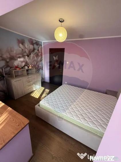 Apartament cu 4 camere decomandat în Central