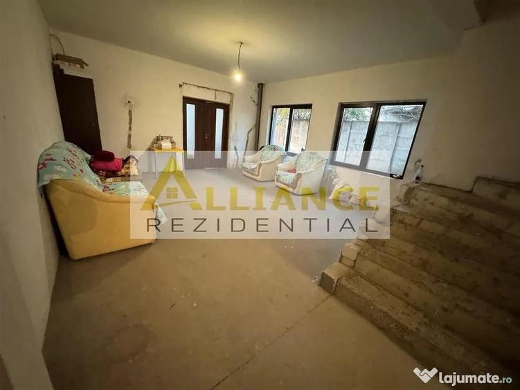 Casă cu 7 camere cu Teren 450 Mp în Jilava