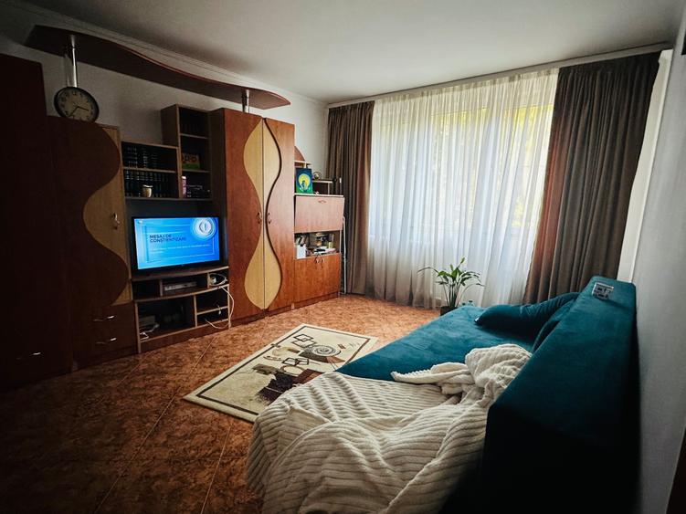 Garsonieră decomandată în Brâncoveanu