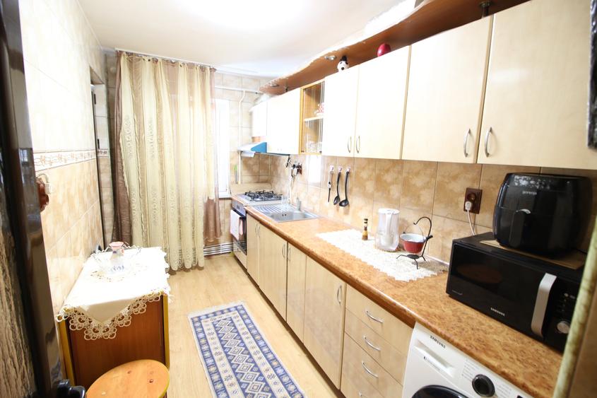 Apartament cu 2 camere semidecomandat în Micro 40