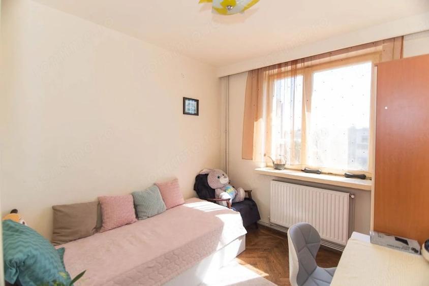Apartament cu 4 camere decomandat în Ultracentral