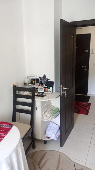 Apartament cu 2 camere decomandat în Precista