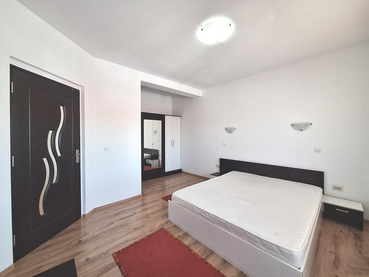 Apartament cu 2 camere semidecomandat, mobilat în Florești