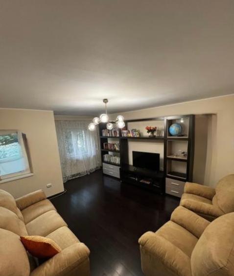 Vânzare apartament 2 camere zona Virtutii - 1