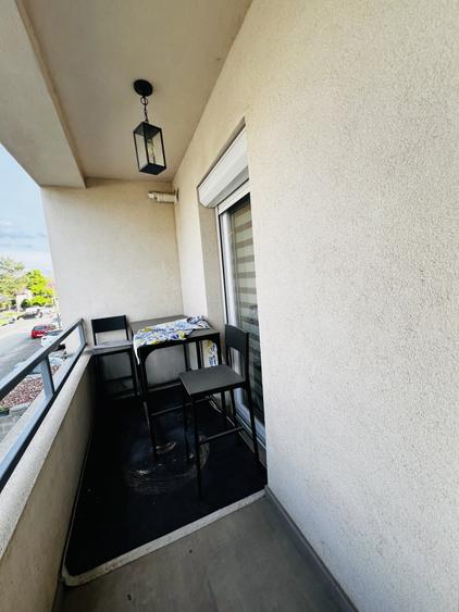 Apartament cu 3 camere semidecomandat, mobilat în Calea Urseni