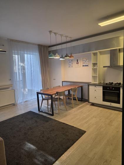 Apartament cu 3 camere decomandat, mobilat în Pipera