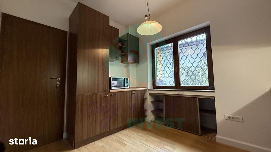Apartament cu 3 camere în Primăverii