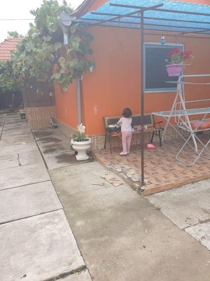 Casă cu 4 camere în Gurba