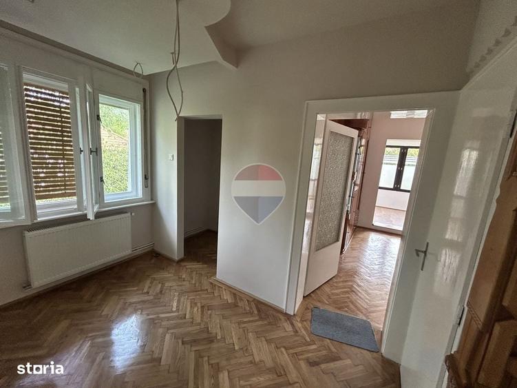 Spațiu comercial, de 135 mp, în Valea Roșie
