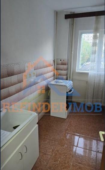 Apartament cu 2 camere decomandat în Rahova