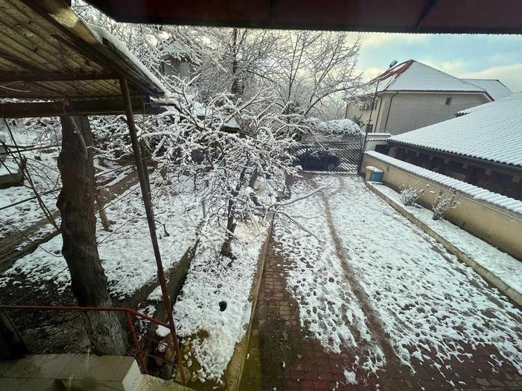 Casă cu 4 camere cu Teren 400 Mp în Orașul de Jos