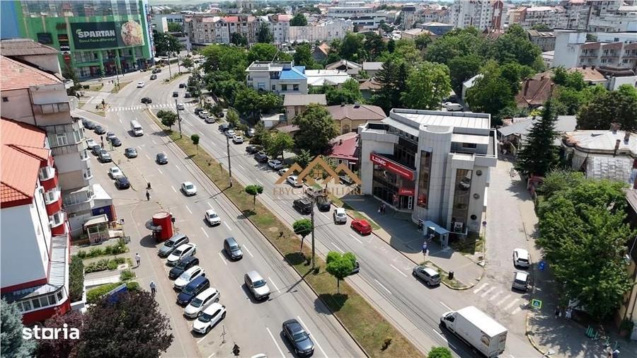 Spațiu comercial, de 734 mp, în Central