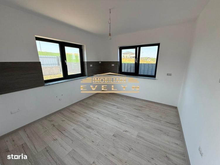 Casă cu 4 camere cu Teren 550 Mp în Central