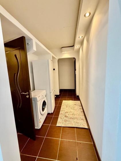 Apartament cu 2 camere semidecomandat în Satu Nou