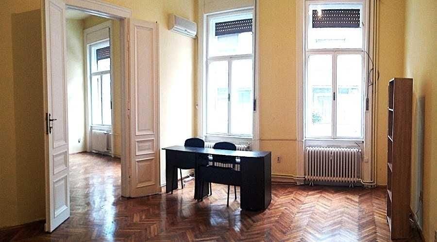 Apartament cu 3 camere decomandat în Ultracentral