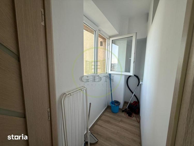Garsonieră decomandată, mobilată în Rovine