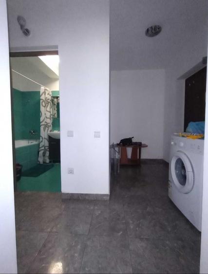 Apartament cu 2 camere decomandat în Florești