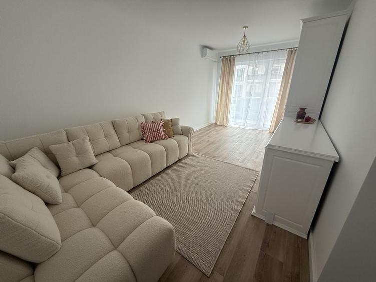 Apartament cu 2 camere decomandat în Exterior Vest