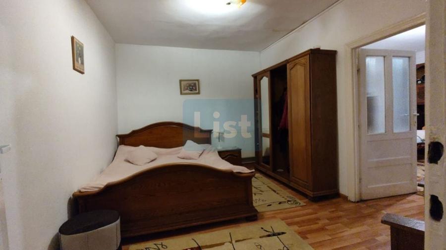 Casă cu 7 camere cu Canalizare în Sânmartin