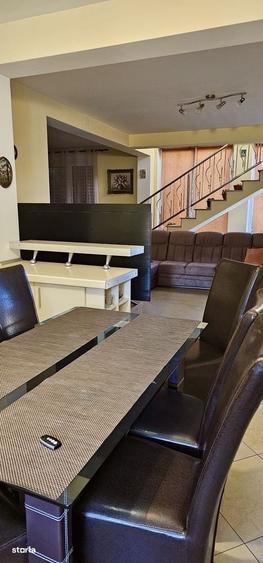 Casă cu 4 camere cu Teren 1380 Mp în Central