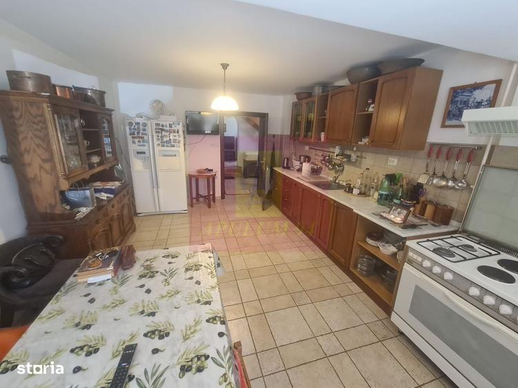 Vila de vanzare in Breaza - Zona Breaza de Sus - 2