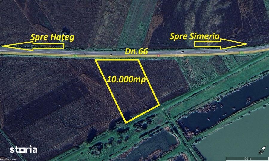 Teren de 10000 mp, în Băcia