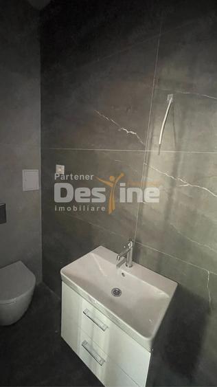 Apartament cu 3 camere decomandat în Tunari