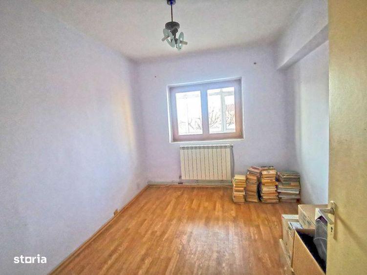 Apartament cu 4 camere decomandat în Ultracentral
