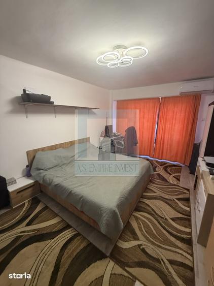 Apartament cu 4 camere decomandat, mobilat în Triaj