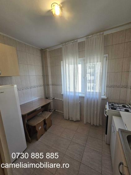 Garsonieră decomandată în Gorjului