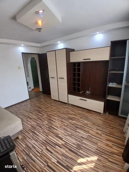 Garsonieră decomandată în Răcăciuni