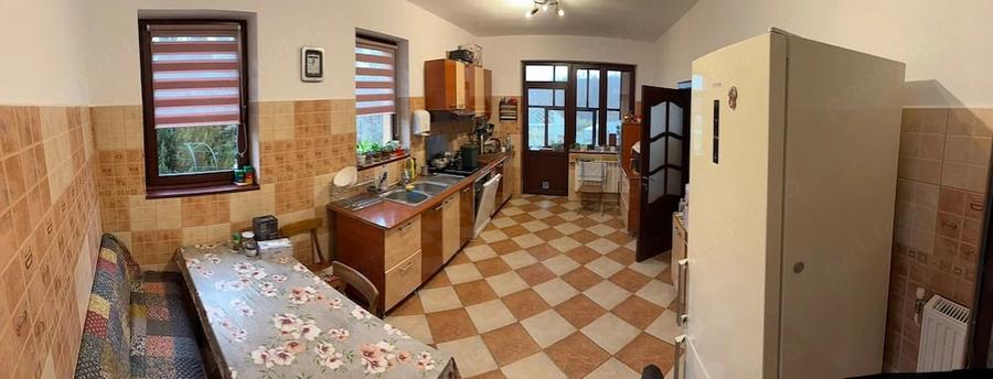 Casă cu 3 camere cu Teren 1500 Mp în Gura Văii
