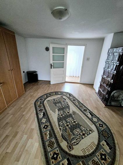Casă cu 4 camere în Rusca