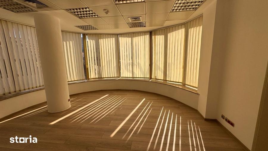 Spațiu comercial, de 3,500 mp, în Grivița