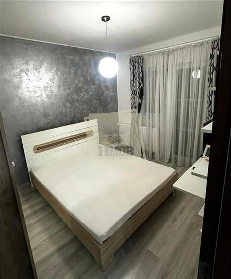 Apartament cu 3 camere decomandat în Turnișor